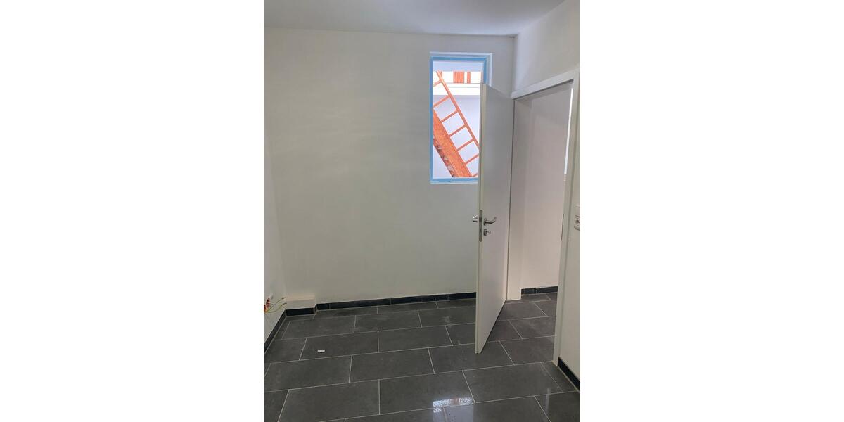 Etagenwohnung Gelnhausen - 4 Zimmer, 125 m&sup2;, 1.350&euro; | Angebot:26473327