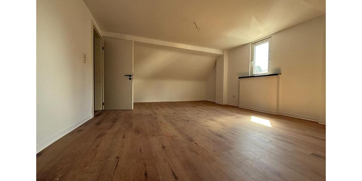 Einfamilienhaus Mühlheim am Main - 4 Zimmer, 120 m&sup2;, 1.500&euro; | Angebot:26372773