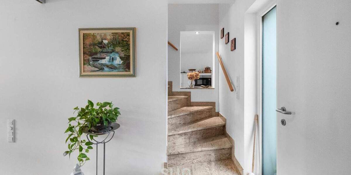 Reihenmittelhaus Frankfurt am Main Kalbach-Riedberg - 6 Zimmer, 160 m&sup2;, 1.150.000&euro; | Angebot:25691061