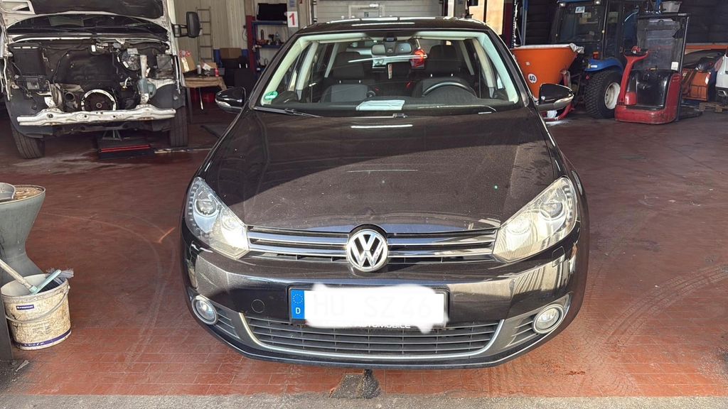 VW Golf 205.000 km 4.100 &euro; hanau 63450