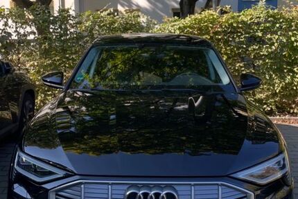 Audi e-tron 59.200 km 29.100 &euro; Frankfurt am Main 60435