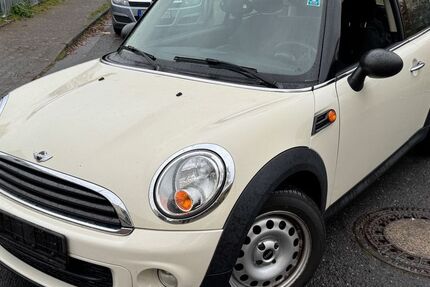 Mini ONE 217.500 km 4.499 &euro; Frankfurt am Main 65933