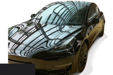 Tesla Model 3 82.645 km 32.100 &euro; Hanau 63457