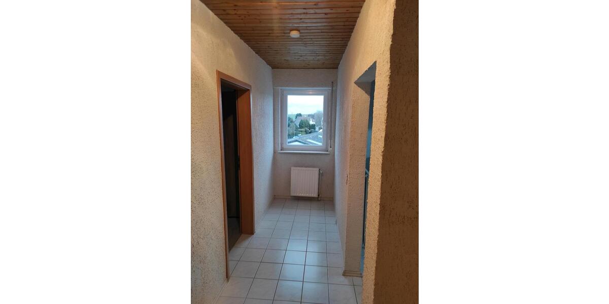 Dachgeschoßwohnung Rosbach vor der Höhe - 2 Zimmer, 54 m&sup2;, 770&euro; | Angebot:25853919