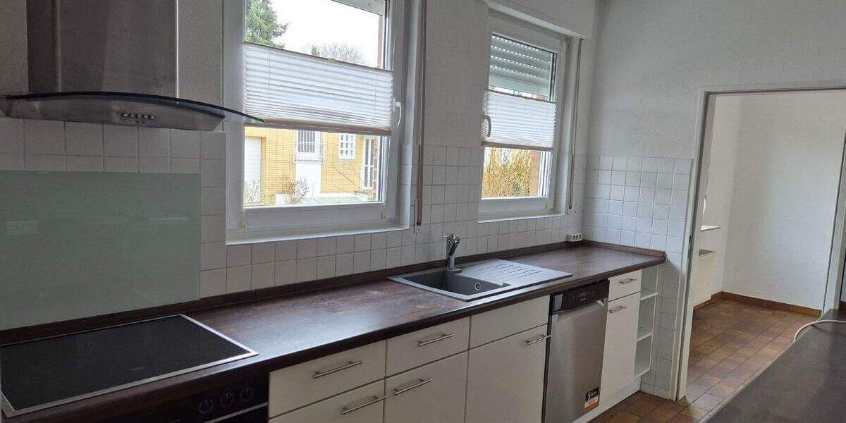 Mehrfamilienhaus, Wohnhaus Neu-Isenburg Gravenbruch - 4 Zimmer, 125 m&sup2;, 2.200&euro; | Angebot:25661015