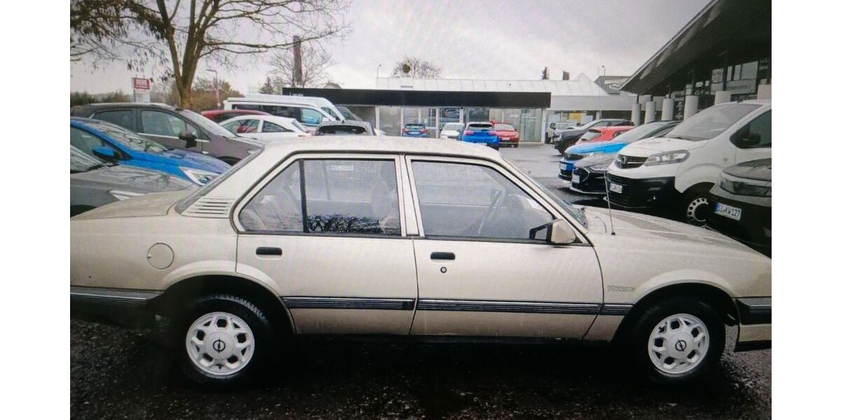 Opel Ascona 77.000 km 3.000 &euro; friedrichsdorf 61381