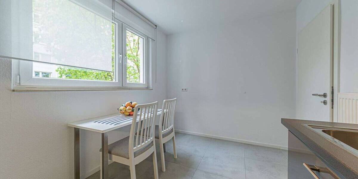 Etagenwohnung Frankfurt am Main Westend-Süd - 3 Zimmer, 92 m&sup2;, 3.740&euro; | Angebot:26819603