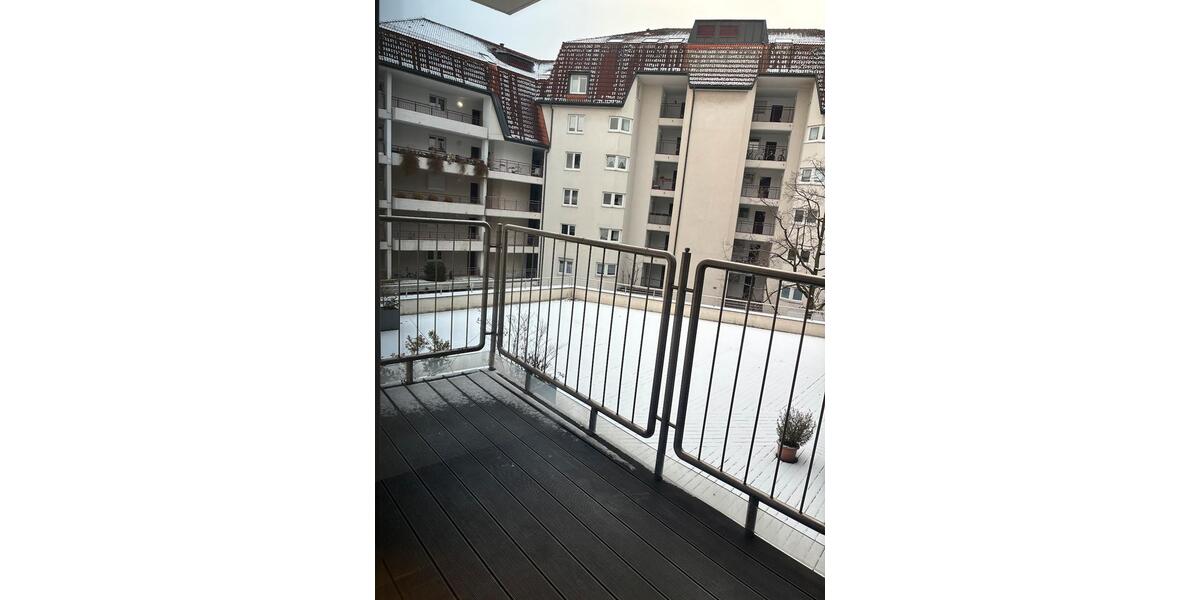Etagenwohnung Frankfurt am Main Mitte-Nord - 2 Zimmer, 84 m&sup2;, 1.550&euro; | Angebot:24418134