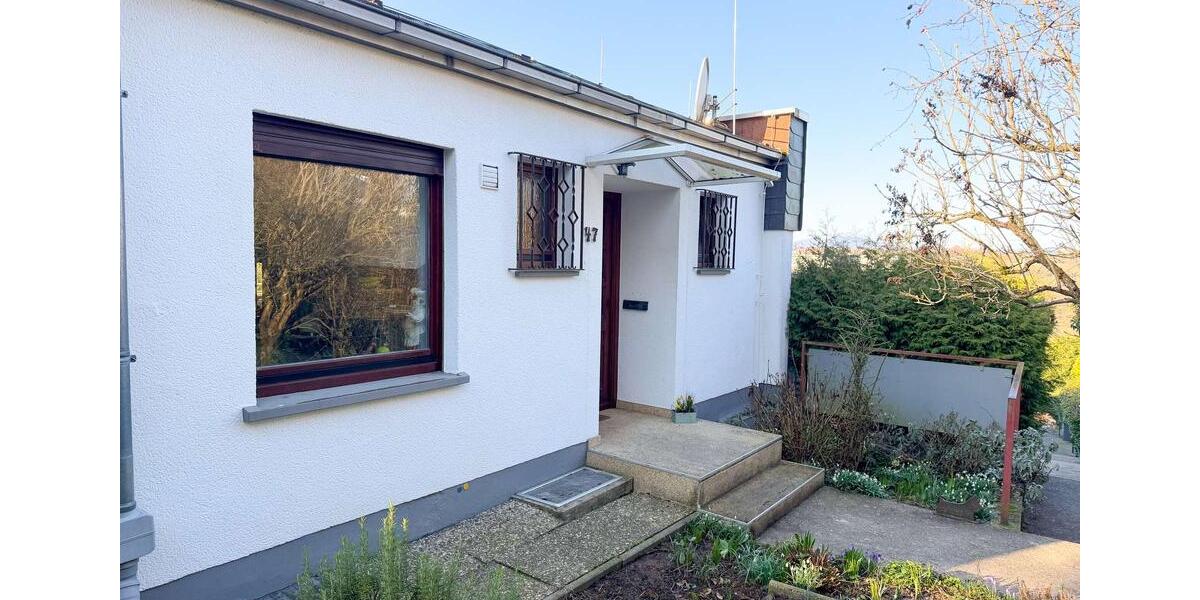 Einfamilienhaus Bad Soden am Taunus - 6 Zimmer, 178 m&sup2;, 3.200&euro; | Angebot:25750508