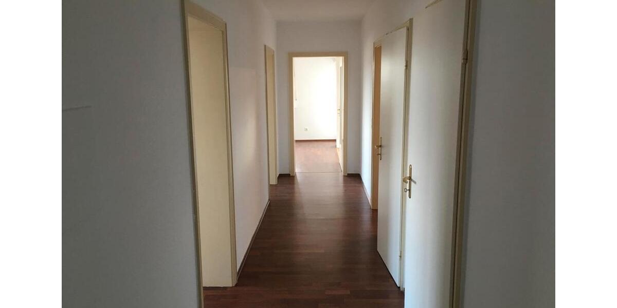 Etagenwohnung Aschaffenburg Damm - 5 Zimmer, 94 m&sup2;, 284.000&euro; | Angebot:25993325