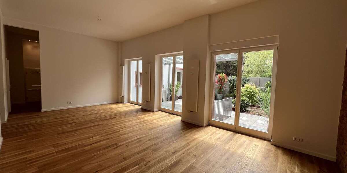 Etagenwohnung Frankfurt am Main Nordend Ost - 7 Zimmer, 260 m&sup2;, 5.700&euro; | Angebot:25755710