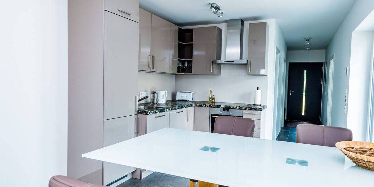 Mehrfamilienhaus, Wohnhaus Frankfurt am Main Nieder-Eschbach - 7 Zimmer, 270 m&sup2;, 1.790.000&euro; | Angebot:25690357