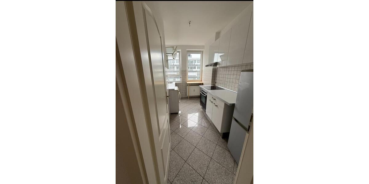 Etagenwohnung Frankfurt am Main - 1 Zimmer, 18 m&sup2;, 680&euro; | Angebot:25934596