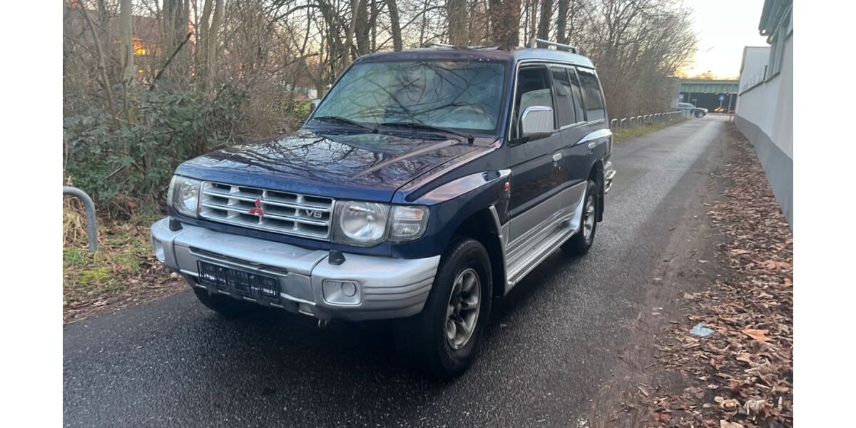 Mitsubishi Pajero 250.000 km 7.000 &euro; frankfurt am main 60313