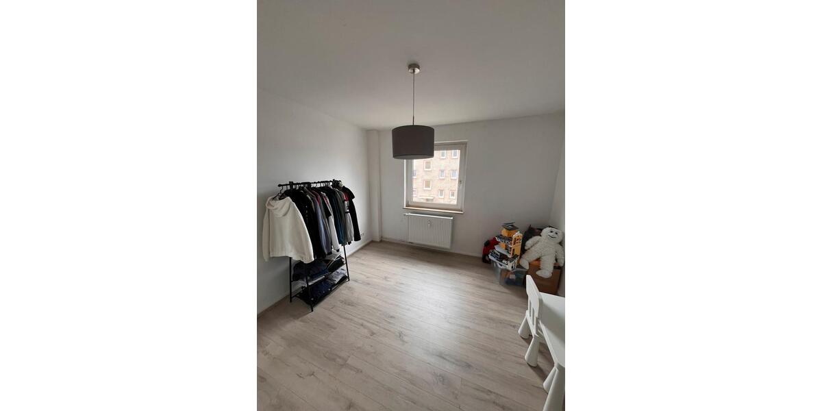 Etagenwohnung Hanau Großauheim - 3 Zimmer, 61 m&sup2;, 700&euro; | Angebot:26022152