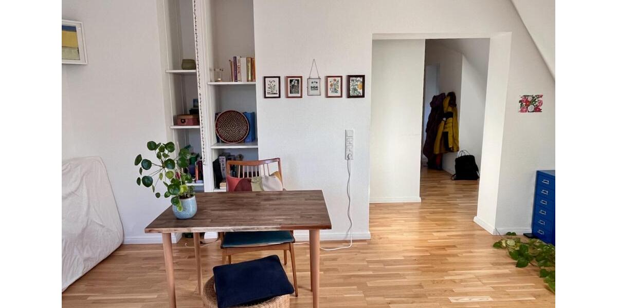 Dachgeschoßwohnung Frankfurt am Main Innenstadt 1 - 2 Zimmer, 50 m&sup2;, 1.095&euro; | Angebot:25392016