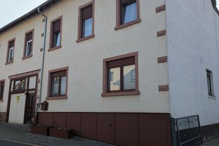Haus Freigericht - 13 Zimmer, 229 m&sup2;, 385.000&euro; | Angebot:25612582