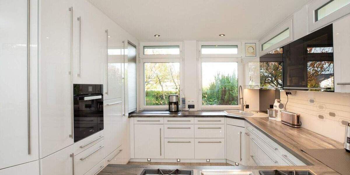 Einfamilienhaus Dreieich / Götzenhain Götzenhain - 9 Zimmer, 378 m&sup2;, 1.450.000&euro; | Angebot:25742877