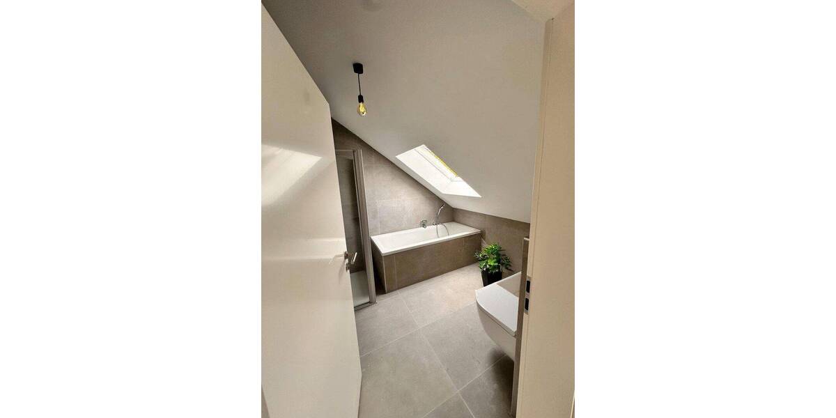 Etagenwohnung Maintal Dörnigheim - 4 Zimmer, 127 m&sup2;, 1.850&euro; | Angebot:26876194