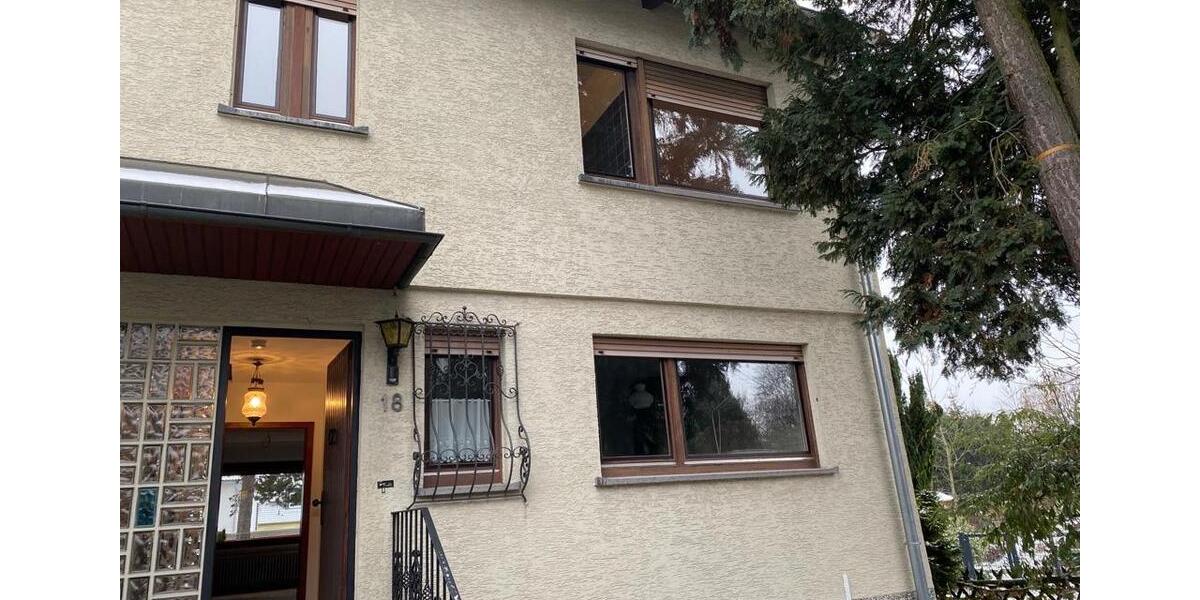 Einfamilienhaus Eschborn - 5 Zimmer, 153 m&sup2;, 2.200&euro; | Angebot:27684763