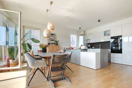 Wohnung Frankfurt Gutleutviertel - 4 Zimmer, 145 m&sup2;, 3.480&euro; | Angebot:26866125