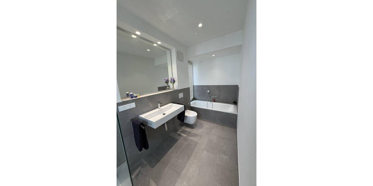 Doppelhaushälfte Bad Homburg Ober-Erlenbach - 6 Zimmer, 185 m&sup2;, 3.850&euro; | Angebot:26483764