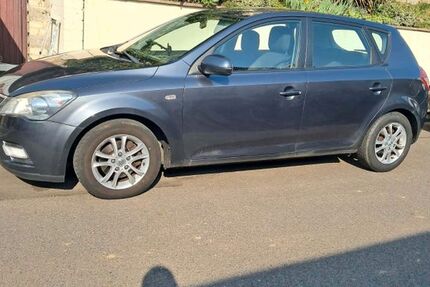 Kia ceed / Ceed 253.000 km 3.150 &euro; Goldbach 63773