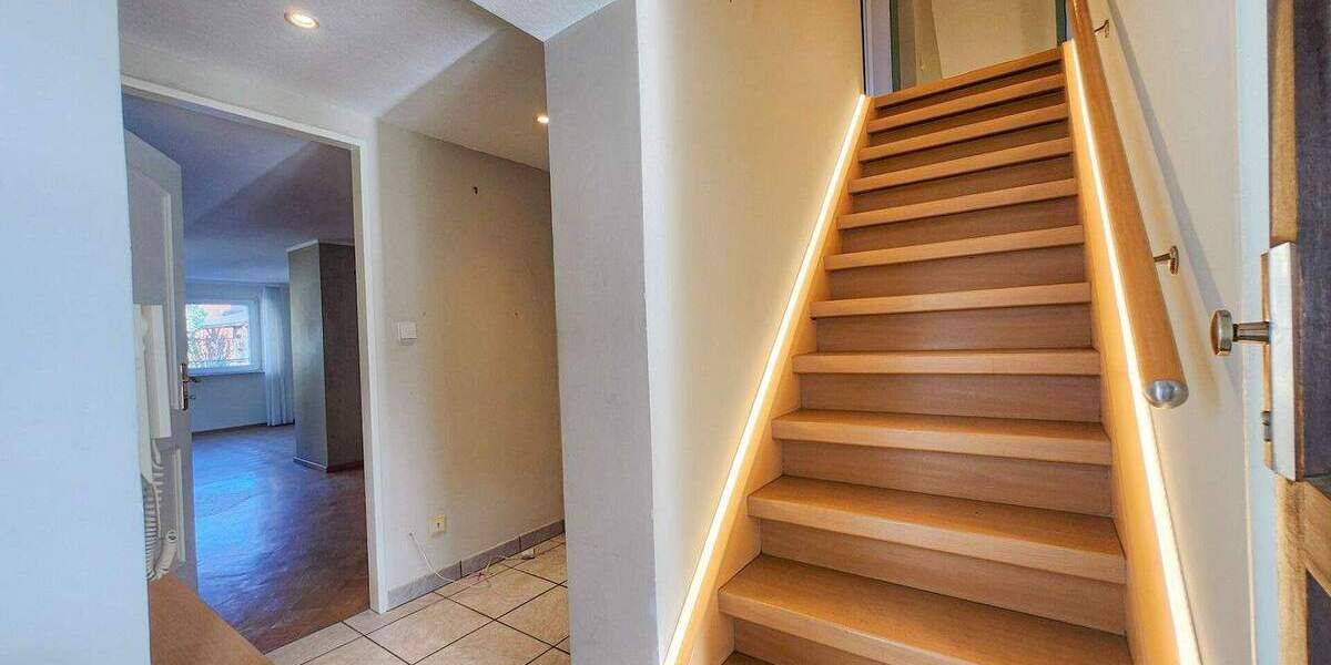 Einfamilienhaus Frankfurt am Main Nieder-Eschbach - 5 Zimmer, 128 m&sup2;, 499.000&euro; | Angebot:25780521