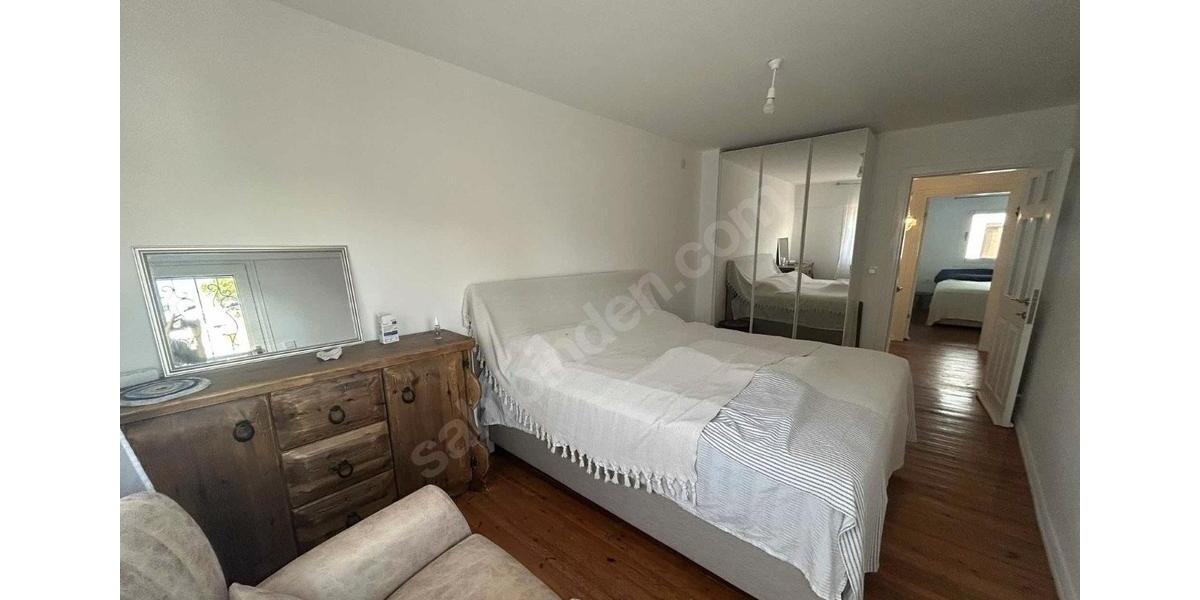 Villa Frankfurt am Main Innenstadt - 4 Zimmer, 120 m&sup2;, 400.000&euro; | Angebot:26619728