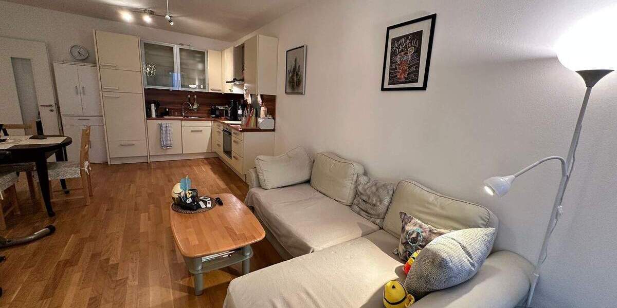 Etagenwohnung Frankfurt am Main Gallus - 2 Zimmer, 72 m&sup2;, 1.450&euro; | Angebot:26037426