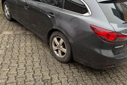 Mazda 6 182.000 km 7.499 &euro; Bad Nauheim 61231