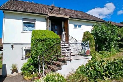 Haus Linsengericht - 7 Zimmer, 153 m&sup2;, 335.000&euro; | Angebot:26963252