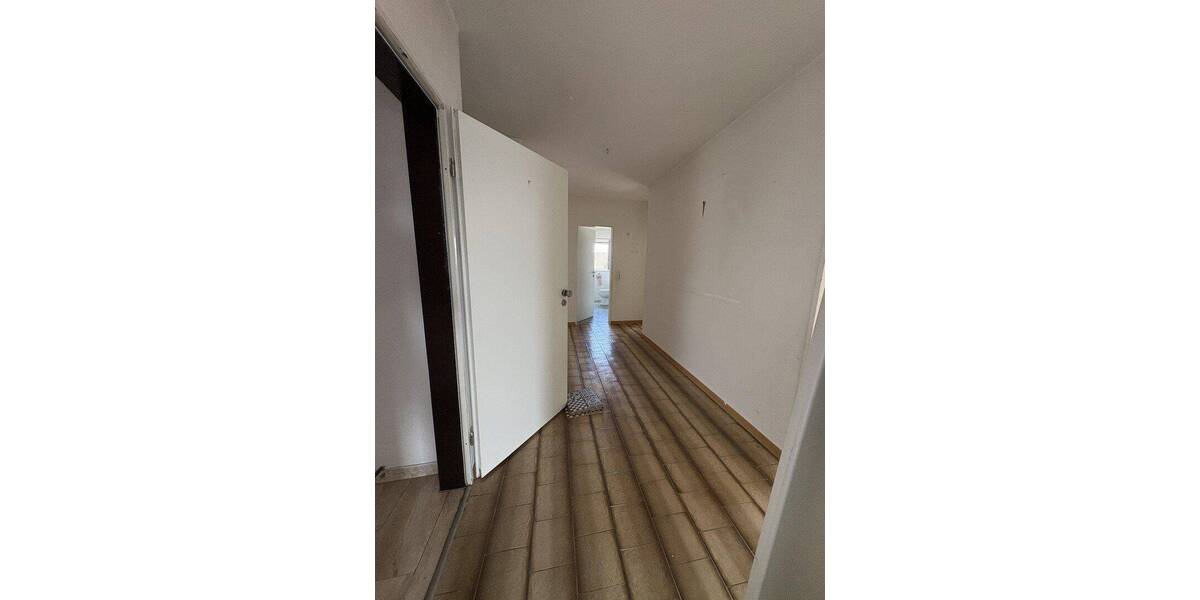 Etagenwohnung Bruchköbel - 4 Zimmer, 79 m&sup2;, 199.000&euro; | Angebot:26866312