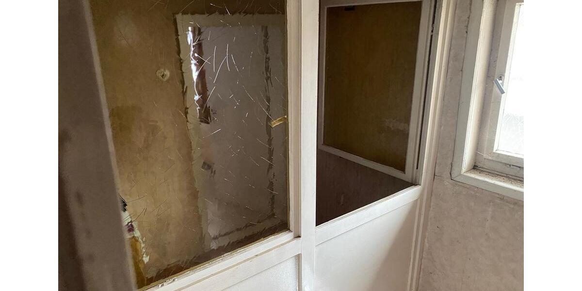 Einfamilienhaus Babenhausen - 7 Zimmer, 85 m&sup2;, 150.000&euro; | Angebot:26638343