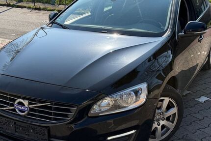 Volvo V60 194.000 km 7.333 &euro; Frankfurt am Main 65933