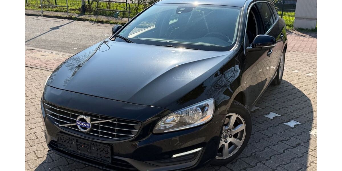 Volvo V60 194.000 km 7.333 &euro; Frankfurt am Main 65933
