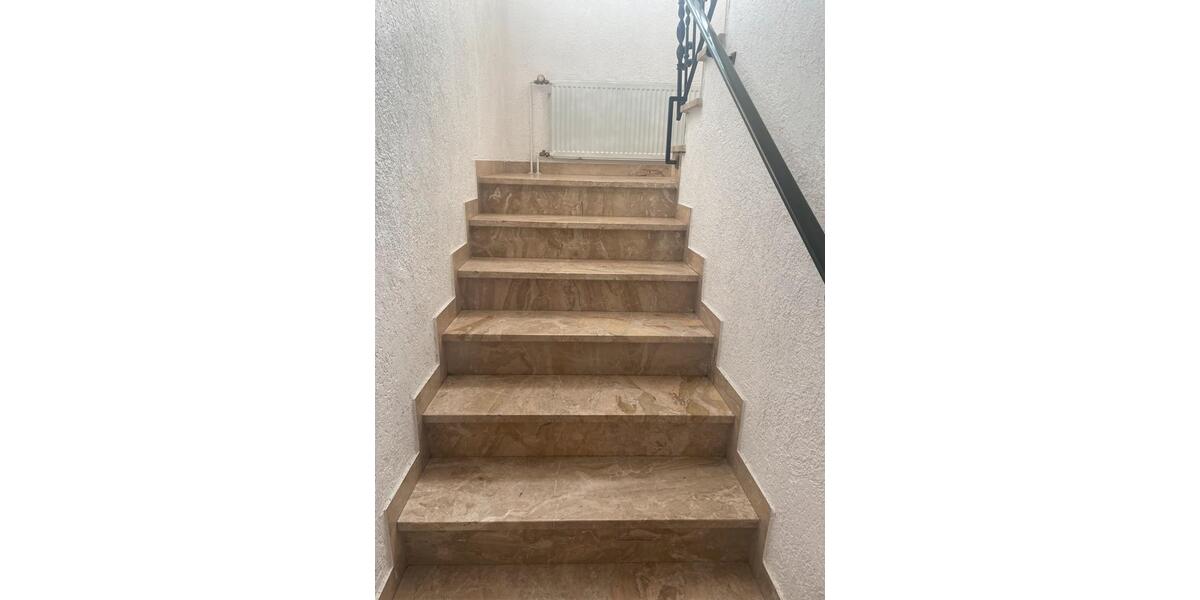 Doppelhaushälfte Frankfurt am Main Bonames - 8 Zimmer, 170 m&sup2;, 610.000&euro; | Angebot:26050197