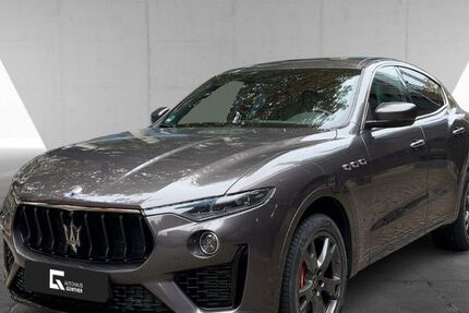 Maserati Levante 120.573 km 41.950 &euro; Frankfurt 60314