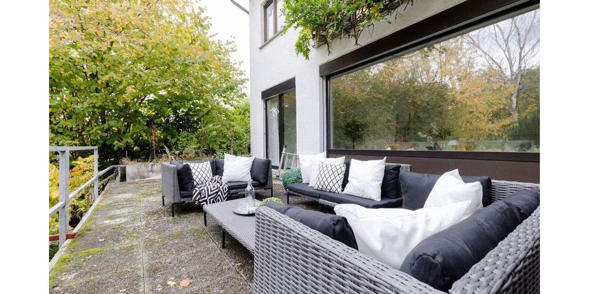 Einfamilienhaus Dreieich Götzenhain - 8 Zimmer, 211 m&sup2;, 1.098.000&euro; | Angebot:25688989