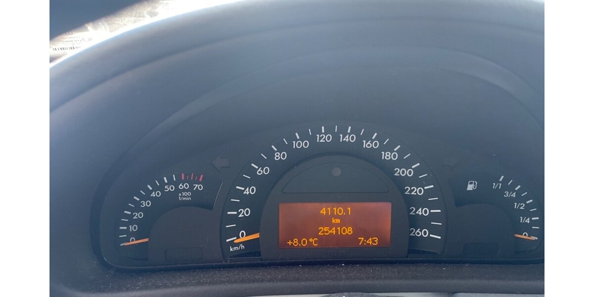 Mercedes-Benz C 180 254.000 km 1.800 &euro; Kelsterbach 65451