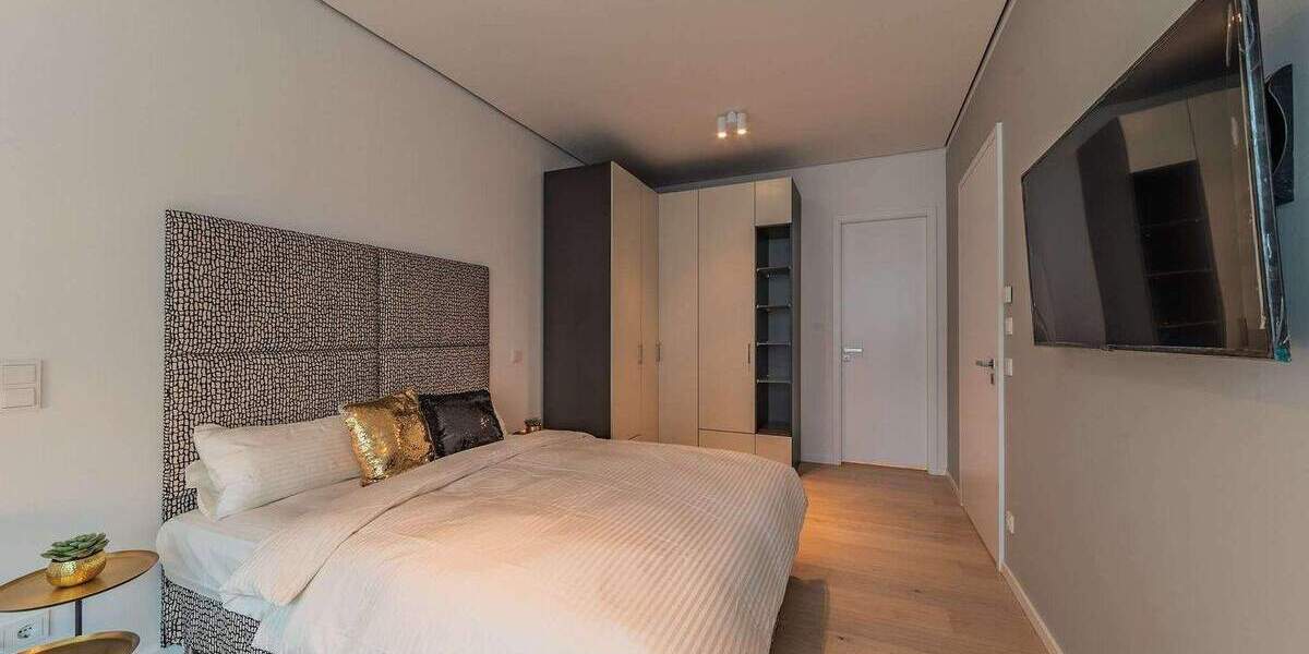 Etagenwohnung Frankfurt am Main Innenstadt - 2 Zimmer, 70 m&sup2;, 2.700&euro; | Angebot:25727277