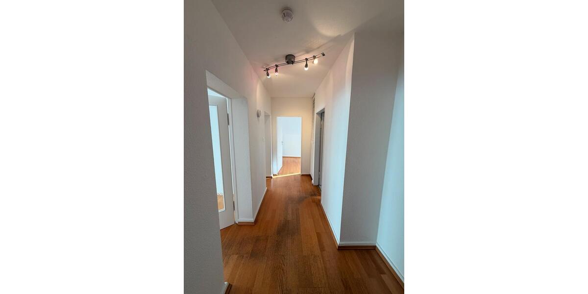 Etagenwohnung Bad Homburg vor der Höhe Berliner Siedlung/Gartenfeld - 3 Zimmer, 78 m&sup2;, 1.220&euro; | Angebot:25722468