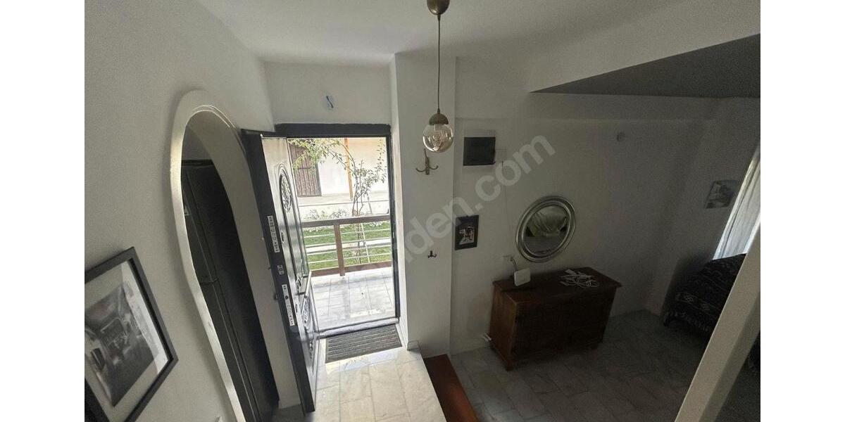 Villa Frankfurt am Main Innenstadt - 4 Zimmer, 120 m&sup2;, 400.000&euro; | Angebot:26619728