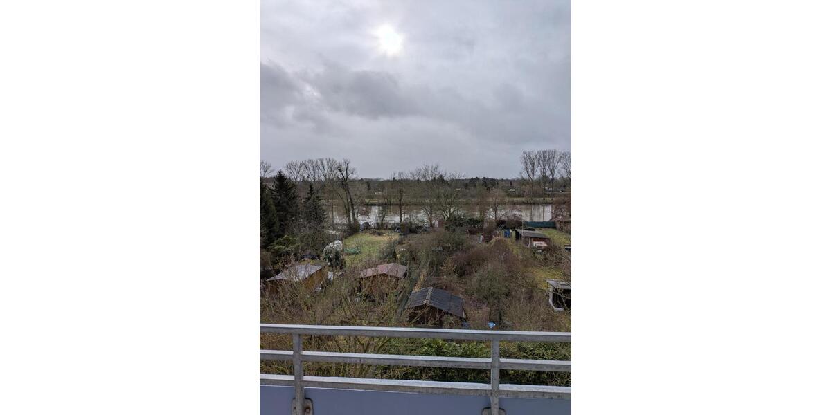 Etagenwohnung Frankfurt am Main Nied - 4 Zimmer, 87 m&sup2;, 1.500&euro; | Angebot:25297874