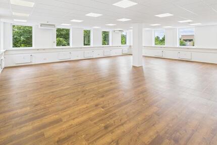 Gewerbeobjekt Aschaffenburg Damm - 2.880&euro; | Angebot:16861286