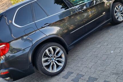 BMW X5 265.800 km 10.900 &euro; Langen 63225