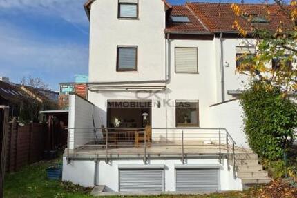 Haus Frankfurt am Main Nord-West - 6 Zimmer, 174 m&sup2;, 2.790&euro; | Angebot:25760151