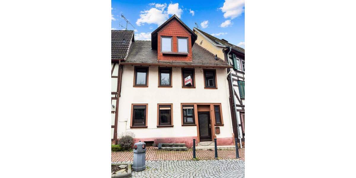 Einfamilienhaus Gelnhausen - 6 Zimmer, 125 m&sup2;, 115.000&euro; | Angebot:25685342