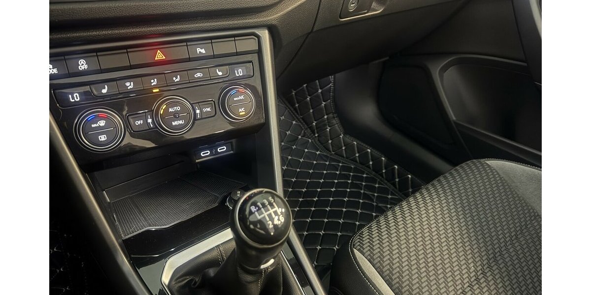 VW T-Roc 1.5 TSI Cabrio R-Line/Black Style *18´´* 53.600 km 22.950 &euro; Dreieich 63303