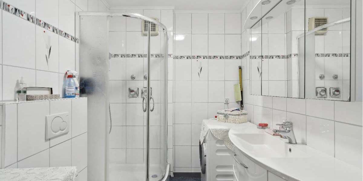 Komfortables Wohnen am Mainufer: 4-Zimmer-Wohnung mit Balkon und Tiefgarage - Etagenwohnung Offenbach am Main | Angebot:25022510